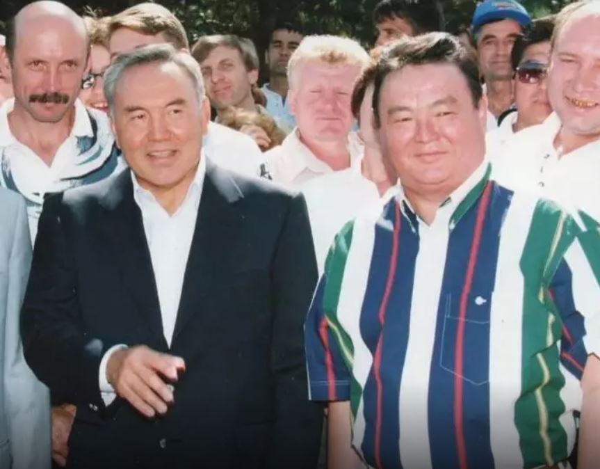 КТО ПОМОГ НАЗАРБАЕВУ РАЗОГНАТЬ ВЕРХОВНЫЙ СОВЕТ (Парламент) КАЗАХСТАНА? РОЛИ КВЯТКОВСКОЙ И НУРКАДИЛОВА